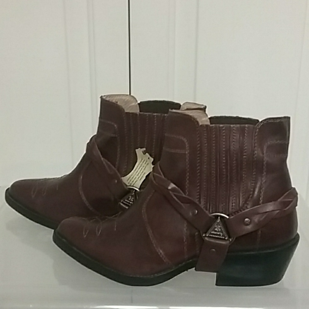 Donato Marrone Ankle Western Boots Sz 8W Burgundy